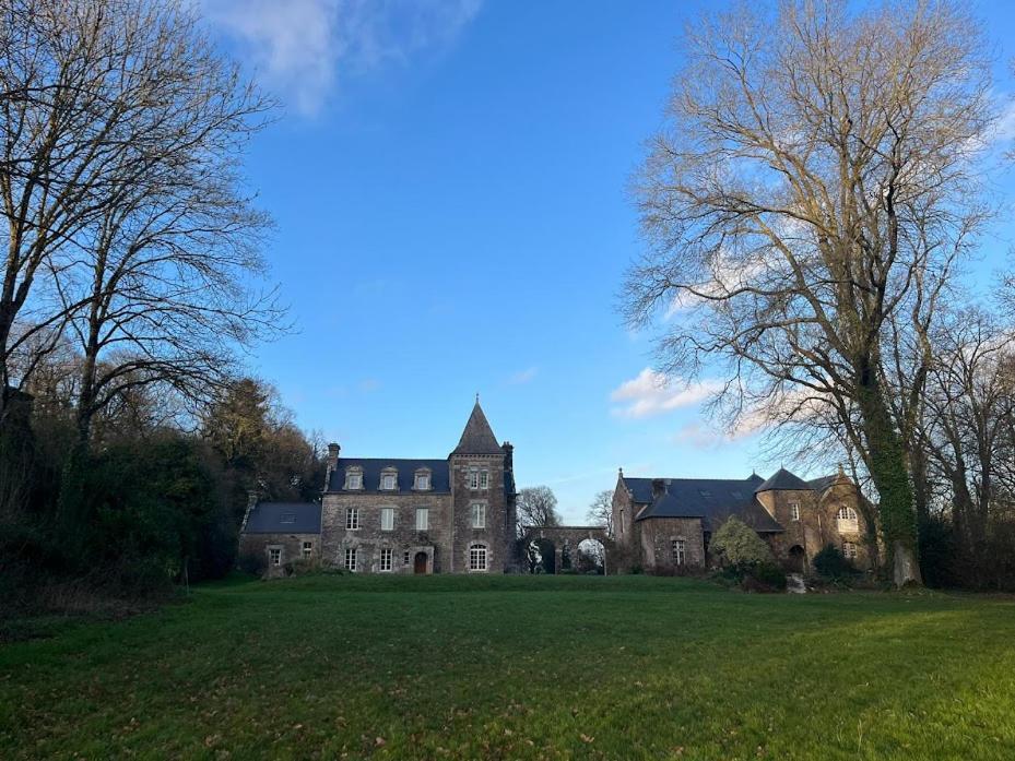 Chateau Ville Voisin Augan エクステリア 写真