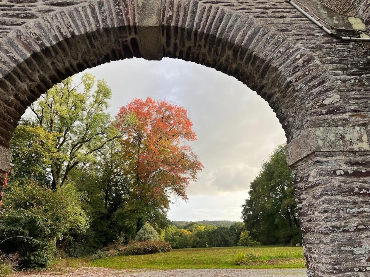 Chateau Ville Voisin Augan エクステリア 写真