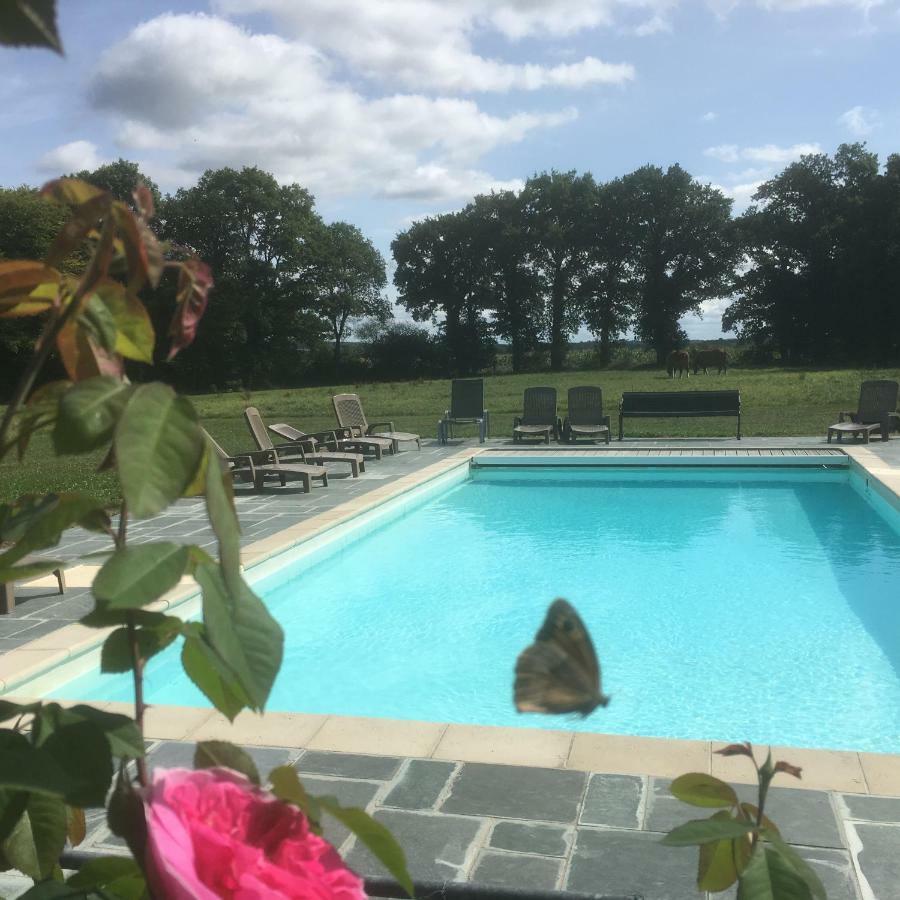 Chateau Ville Voisin Augan エクステリア 写真